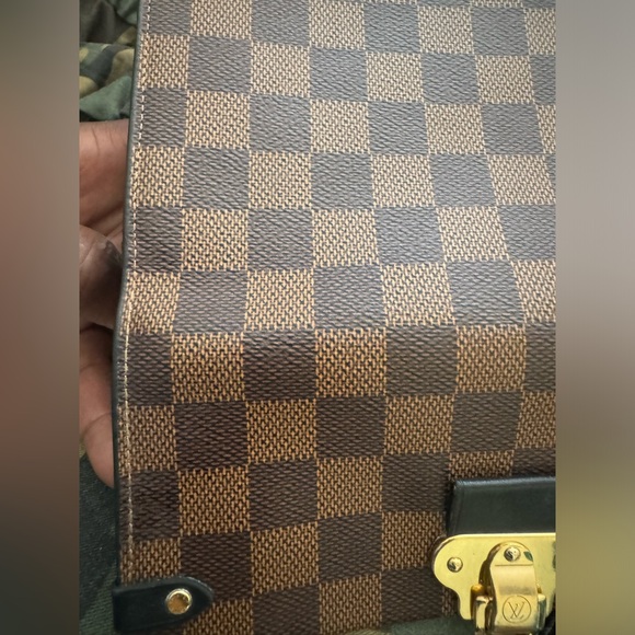 louis vuitton handbag - Picture 2 of 3